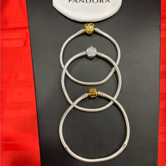 Pandora Silver Bracelet with 18K Gold Plated Clasp. NWOT. 20 cm. - Picture 5 of 5